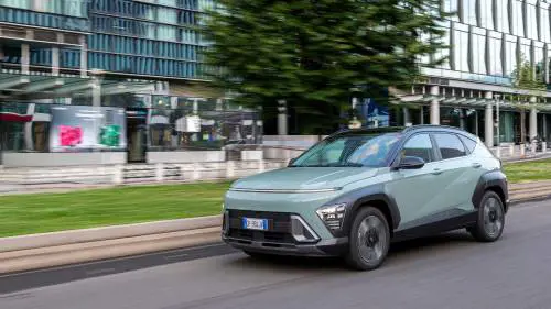 Hyundai Kona e Kia Niro, guarda tutte le immagini