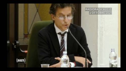 “Il diritto d’asilo va dato pure ai terroristi”. La teoria della toga rossa