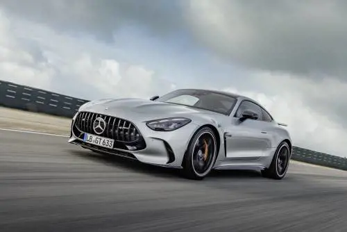 Mercedes-Benz AMG GTC Coupé, la nuova supercar sbarca in Italia