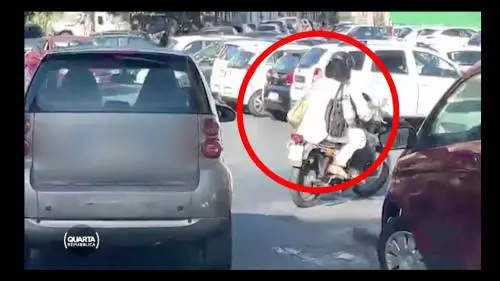 Apostolico pizzicata senza casco, le bestie di Hamas e Formigli: quindi, oggi…