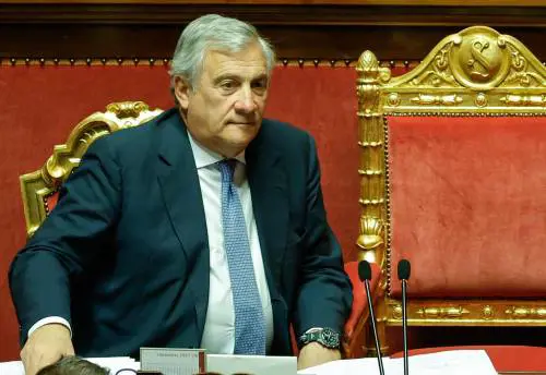 C'è anche l'autofinanziamento tra le nuove regole di Forza Italia