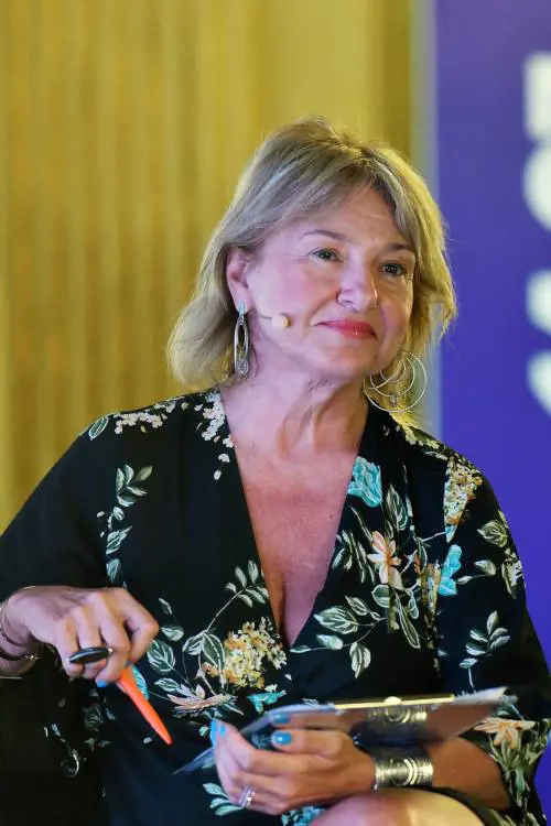 Generazione Z e donne al bivio a tarda sera con Monica Setta