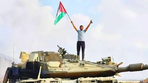Droni e comunicazioni fuori uso: così Hamas ha sfondato il "muro tecnologico" di Israele