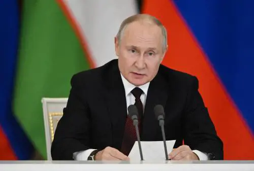 "Vogliono bombardare il Libano?": l'altolà di Putin alle portaerei Usa