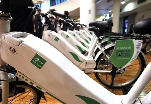 "Niente assicurazione per bici elettriche". Ecco cosa cambia con la decisione dell'Ue