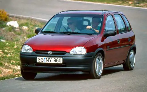 Opel Corsa B, guarda tutte le foto