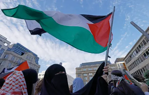 "Possa Allah vendicarsi". Gli islamici minacciano la nostra giornalista