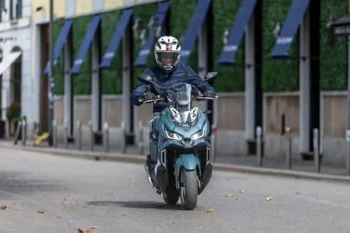 SYM ADX, guarda tutte le foto