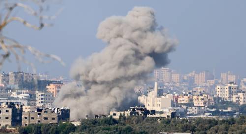 La tragedia dell'ospedale, la visita di Biden e gli aiuti umanitari: cosa è successo oggi tra Israele e Hamas