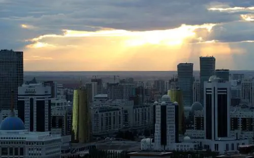 Kazakistan, risolvere le crisi mondiali con la religione