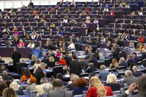 Vota contro Israele: il "regalo" della sinistra Ue ad Hamas