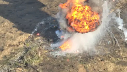 Lo strike poi la palla di fuoco: così Kiev colpisce i tank russi
