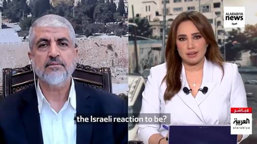"Chiederete scusa?". Rasha Nabil, la giornalista che ha messo in imbarazzo il leader di Hamas