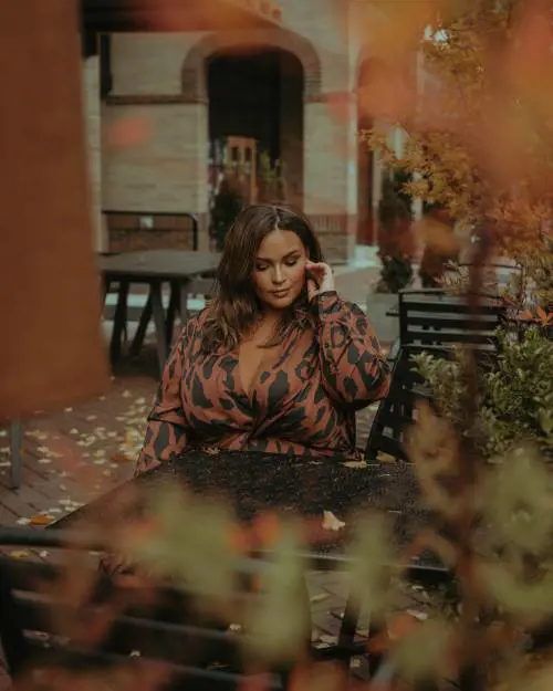 Moda curvy: 10 outfit per l’autunno 2023
