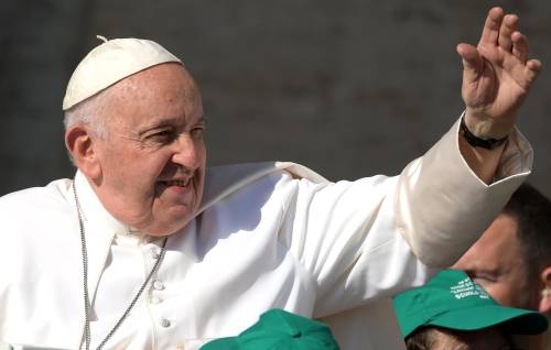 Tutte le domande (anche le più strane) che i bambini hanno fatto al Papa