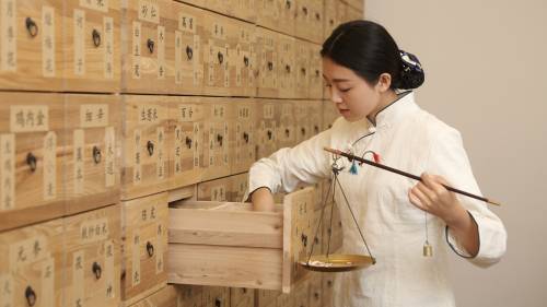 La Cina celebra 2mila anni di storia della medicina tradizionale