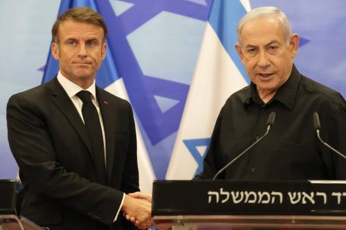 "Serve coalizione come con l'Isis". La proposta di Macron contro Hamas