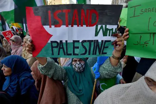 La sinistra ipocrita sull'antisemitismo