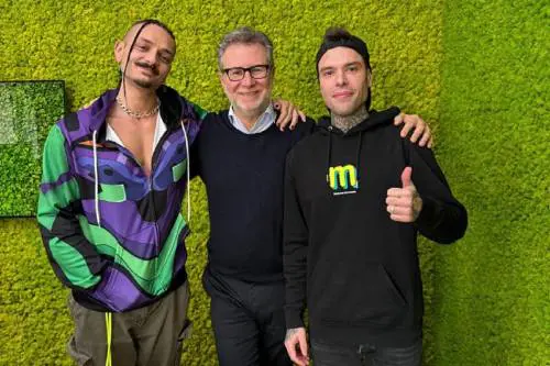 Scambio di favori tra Fazio e Fedez: il rapper ospite di Che tempo che fa