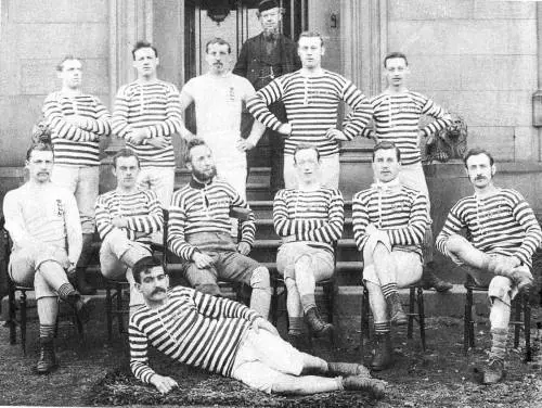 Si è diffuso come internet: 160 anni e non dimostrarli. Buon compleanno calcio