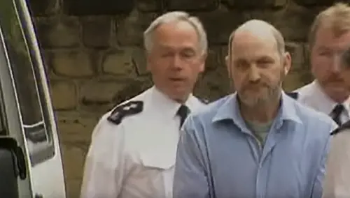 L'orrore del Mostro della M1 tra torture, sevizie ed ergastoli: la storia di Robert Black