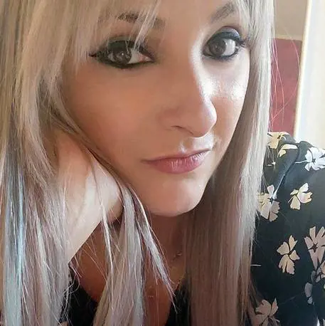 Alice Neri, carbonizzata in auto tre anni fa. Solo oggi i funerali