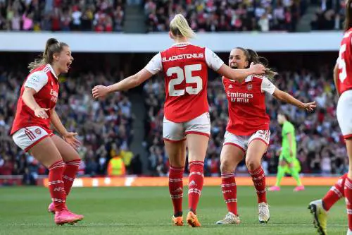 Scusateci, siamo bianche