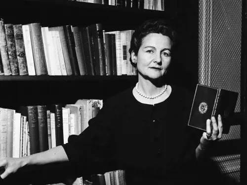 Mitford, tanto genio e tanta sregolatezza