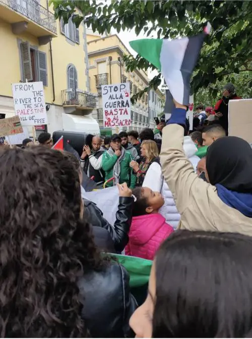 "Terrorismo di Stato". Esponente dem a gamba tesa contro Israele