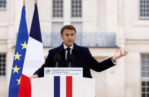 "Potrei lasciare la politica". L'annuncio a sorpresa di Macron