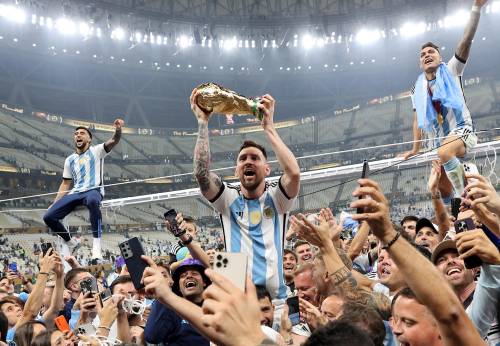 Festino hot dopo la sconfitta con l'Uruguay: bufera sulla nazionale di calcio dell'Argentina