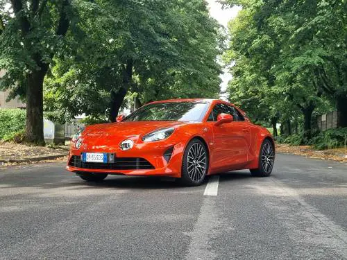 Alpine A110 GT: caratteristiche, prova su strada, prezzo e impressioni 