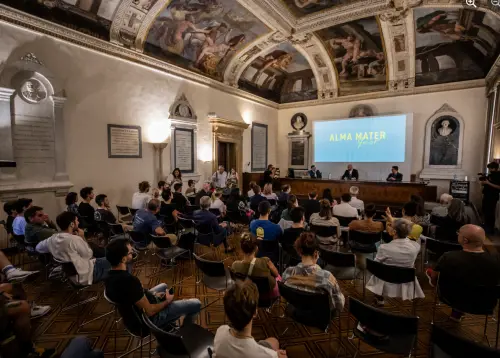 Appello pro-Gaza all'università di Bologna, scoppia la polemica: "Lasciateli soli"