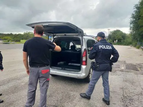 "Centinaia di respinti e 10 arresti". Il bilancio dei primi controlli alle frontiere