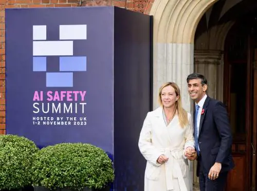 Meloni e i grandi del mondo studiano rischi e opportunità dell’intelligenza artificiale