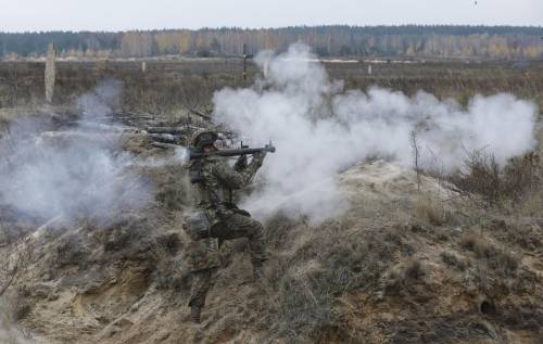 Ucraina, l'ammissione del comandante dell'esercito: "Siamo in una fase di stallo"