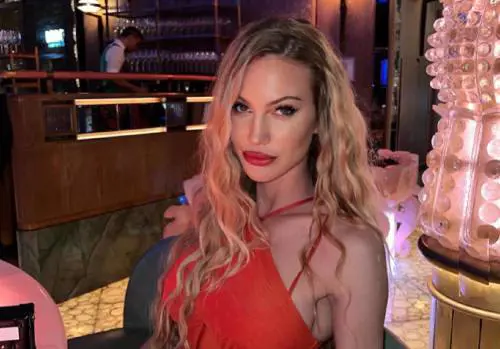 "Milano? Ho paura di uscire da sola". Lo sfogo di Taylor Mega