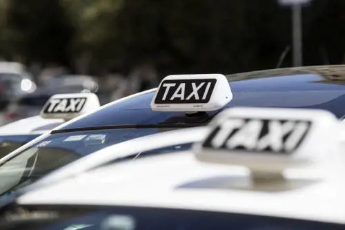 Telecamere delle Ztl per "filmare" taxi e Ncc abusivi, sì all’intesa
