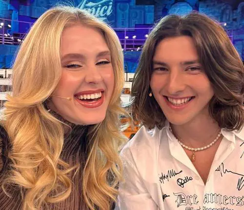 "Lui c’è sempre stato...". Isobel e Cricca e la storia d'amore nata tra i banchi di Amici 