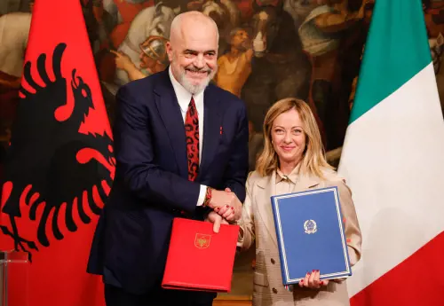 Migranti, la Corte costituzionale albanese sospende l'accordo con l'Italia