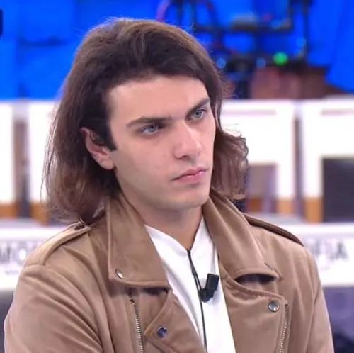 Samuspina abbandona la scuola di Amici. Cosa c'è dietro alla rinuncia