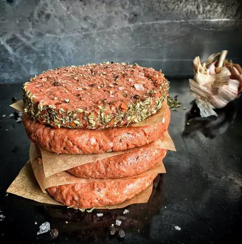 Allarme per i vegani: chi mangia "carne finta" rischia la depressione