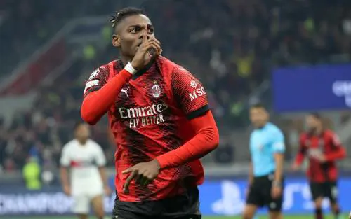 Il Milan risorge dalle sue ceneri: Leao-Giroud, col Psg finisce 2-1