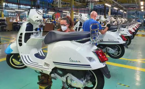 Moto Guzzi, Aprilia e Vespa: Piaggio protagonista indiscusso dell'Eicma