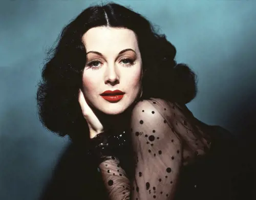 Buon compleanno Hedy Lamarr. Chi è l'attrice che inventò il Wi-Fi