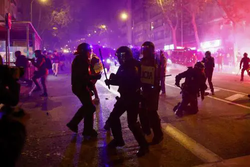 Madrid choc: spari al fondatore di Vox