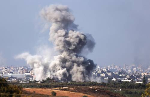 Assedio dell'esercito agli ospedali di Gaza Si stringe il cerchio sul capo dei terroristi «È sotto un edificio»