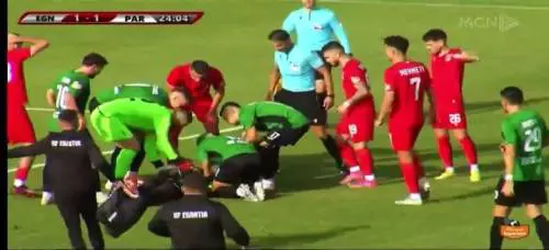 Albania, tragedia in campo: l'attaccante 28enne Raphael Dwamena stroncato da un malore