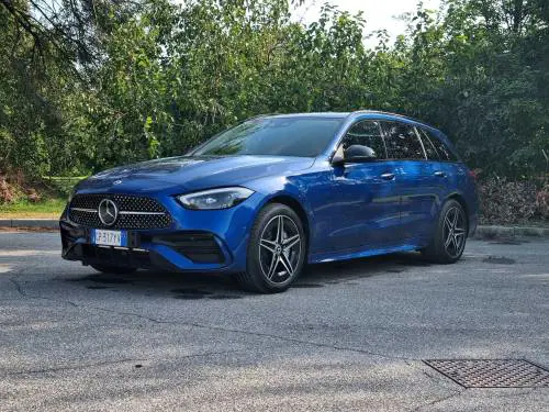 Mercedes Classe C 300 de: la gallery dell'ibrido diesel da 20 km/l