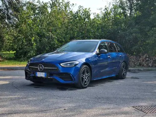 Mercedes Classe C 300de: ibrido plug-in diesel da 313 CV e consumi da utilitaria 